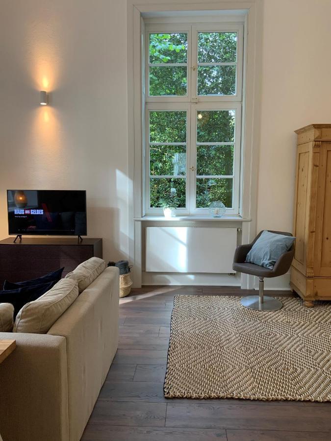 Das Ministerhaus - 1-2 Zimmer In Historischer Villa Bergkamen Bagian luar foto