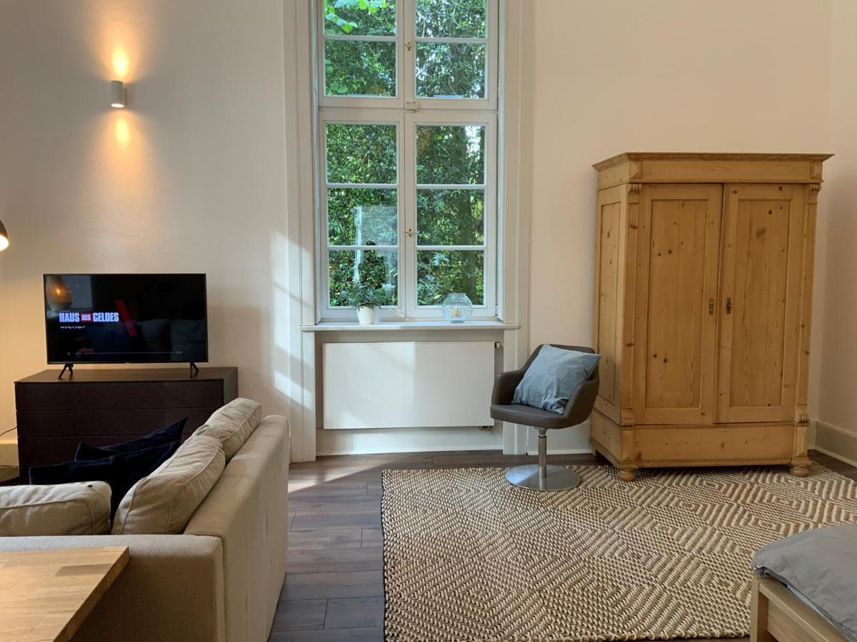 Das Ministerhaus - 1-2 Zimmer In Historischer Villa Bergkamen Bagian luar foto